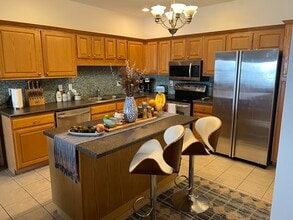 343 Beach St in West Haven, CT - Building Photo - Building Photo