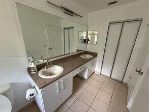 973 Imperial Lake Rd in West Palm Beach, FL - Building Photo - Building Photo