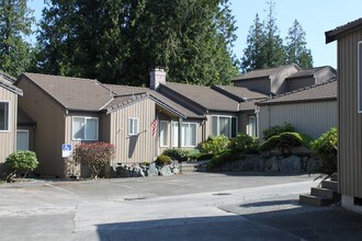 Woodland Garden Apartments in Arlington, WA - Building Photo - Building Photo