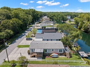 6901 Richard Dr in Spring Hill, FL - Building Photo - Building Photo