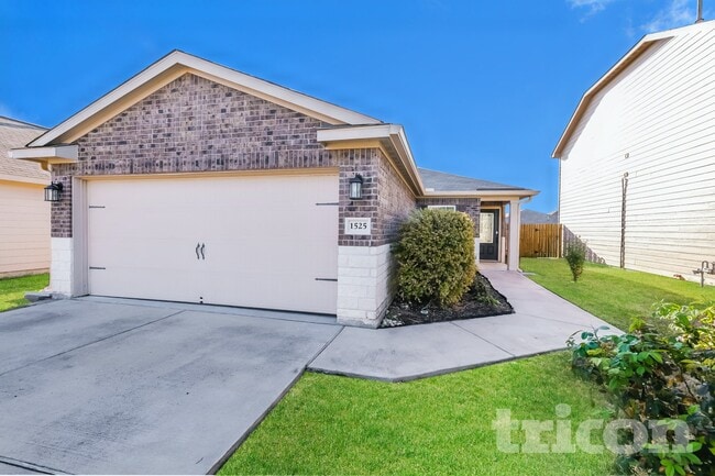 property at 1525 Treeta Trail