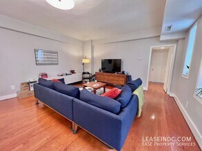 2127 California St NW in Washington, DC - Building Photo - Building Photo