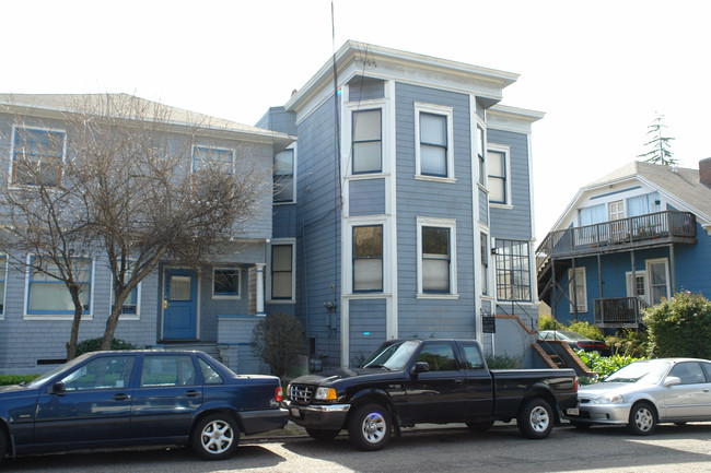 2004-2006 Cedar St in Berkeley, CA - Building Photo - Building Photo