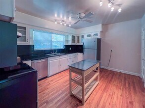 1516 NW 14th Ave in Gainesville, FL - Building Photo - Building Photo