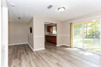 7594 Raborn Ln in Jacksonville, FL - Building Photo - Building Photo