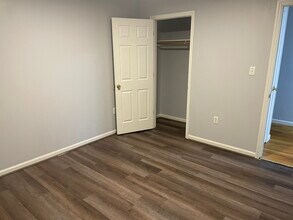 258 W Runyon St, Unit 2nd floor in Newark, NJ - Building Photo - Building Photo