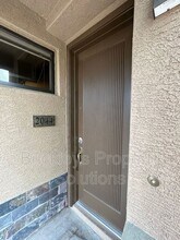 705 W Queen Creek Rd in Chandler, AZ - Building Photo - Building Photo