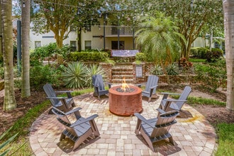 Westshore Palms at Kennedy in Tampa, FL - Foto de edificio - Building Photo