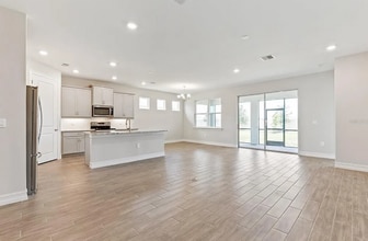 16068 Crofton Spgs Wy in Port Charlotte, FL - Building Photo - Building Photo