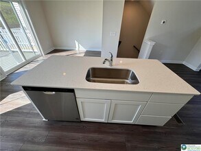 7666 Clayton Ave in Coopersburg, PA - Building Photo - Building Photo