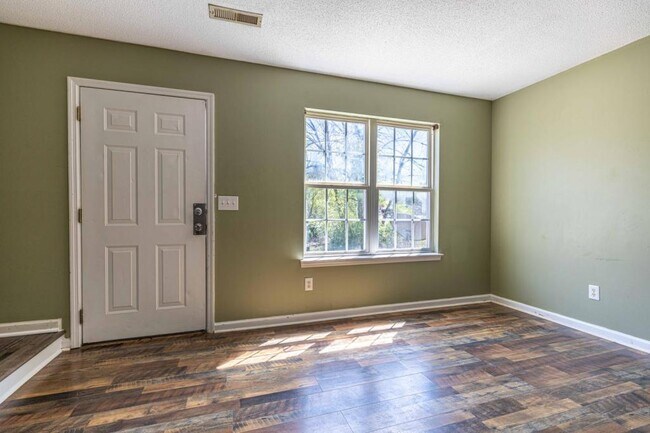 property at 3151 Willow Springs Dr NE