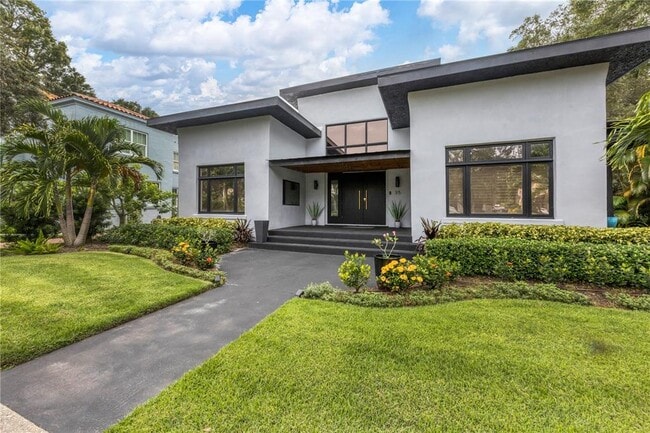 35 Aegean Ave in Tampa, FL - Building Photo - Building Photo