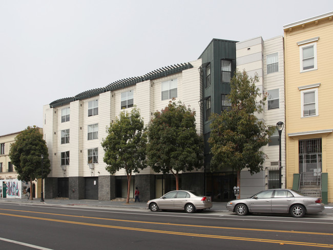 Alcantara Court Apartments in San Francisco, CA - Building Photo - Building Photo