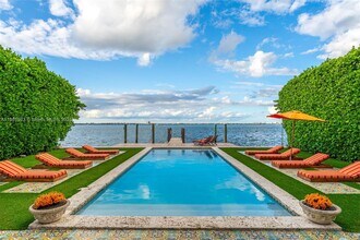 1277 N Venetian Way in Miami Beach, FL - Building Photo - Building Photo