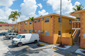 Oceanmar Apartments in Hialeah, FL - Building Photo - Building Photo