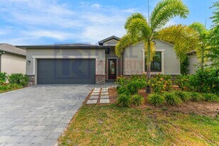 11160 Balfour St in Venice, FL - Building Photo