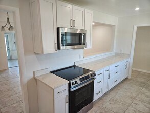 12551 79th Ave in Seminole, FL - Building Photo - Building Photo