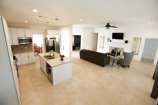 property at 17907 Stoney Glade Ct