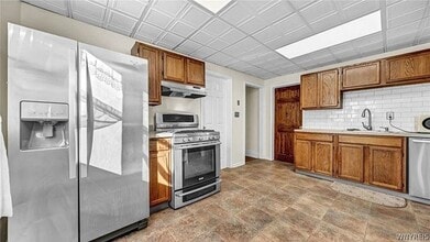 228 Woodward Ave, Unit #1 in Buffalo, NY - Foto de edificio - Building Photo