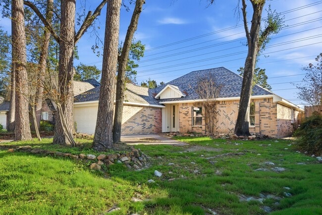 property at 7310 Foxwaithe Ln