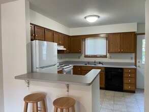 5447 Cider Mill Rd in Erie, PA - Building Photo - Building Photo