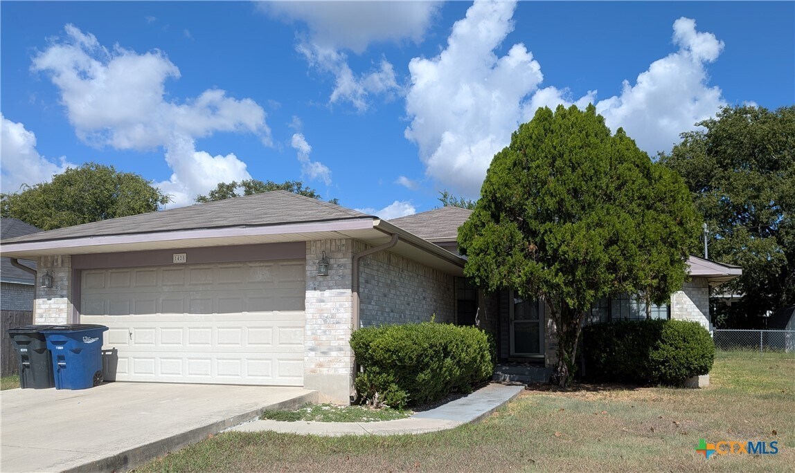 1428 Devin Dr in New Braunfels, TX - Building Photo