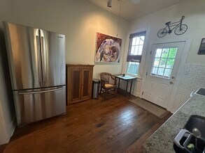 705 N 5th Ave in Wilmington, NC - Foto de edificio - Building Photo