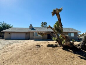 58155 Carlyle Dr in Yucca Valley, CA - Building Photo - Building Photo