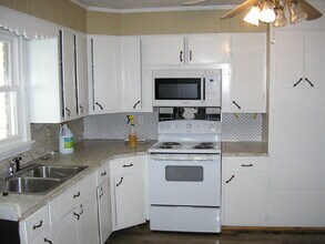 382 Greenwood Ln in Bowling Green, KY - Building Photo - Building Photo