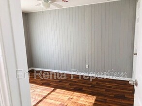 2341 Brothers St in Fort Worth, TX - Building Photo - Building Photo