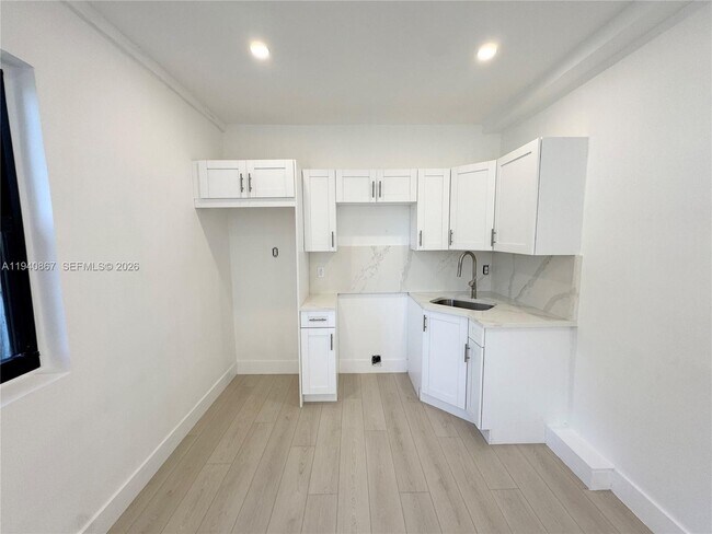 1180 Opa-Locka Blvd in Miami, FL - Building Photo - Building Photo