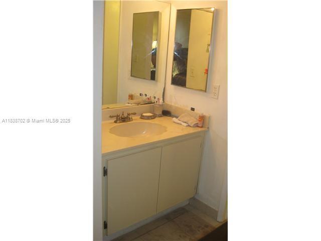 10315 NW 9th St Cir in Miami, FL - Building Photo - Building Photo