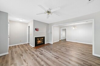 7926 Brown Bark Pl in Raleigh, NC - Building Photo - Building Photo