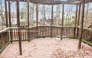 11373 Cromwell Ct in Woodbridge, VA - Building Photo - Building Photo