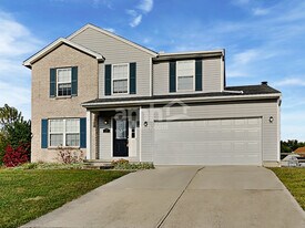 7 Flamingo Ct in Amelia, OH - Building Photo