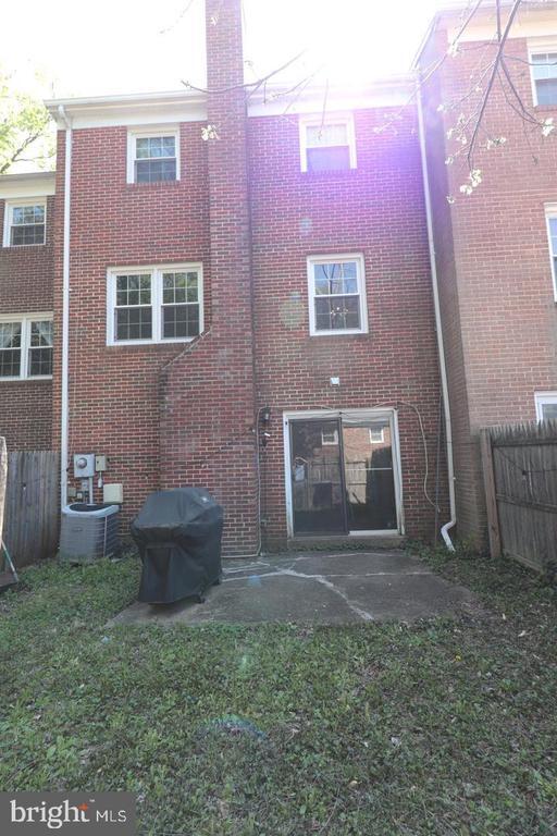 9120 Conservation Way in Springfield, VA - Building Photo - Building Photo