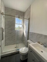 38 Clendenny Ave in Jersey City, NJ - Building Photo - Building Photo