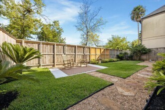 6323 E Mystic Meadow in Houston, TX - Building Photo - Building Photo