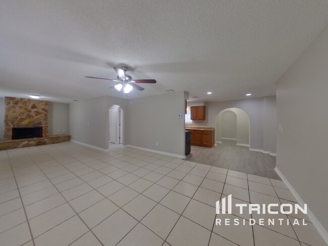 1587 O'Hara St in Deltona, FL - Building Photo - Building Photo