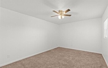 401 N Merrill Ave in Duncanville, TX - Building Photo - Building Photo