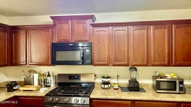 2417 Sparrow Point St in El Paso, TX - Building Photo - Building Photo