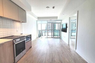 65 Annie Craig Dr in Toronto, ON - Building Photo