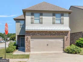 1244 Faye Ct in Mcdonough, GA - Building Photo