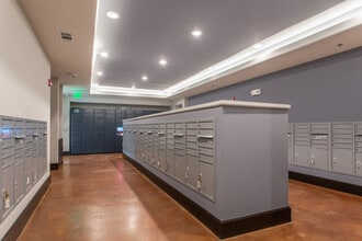Lincoln Heights in Houston, TX - Building Photo - Interior Photo