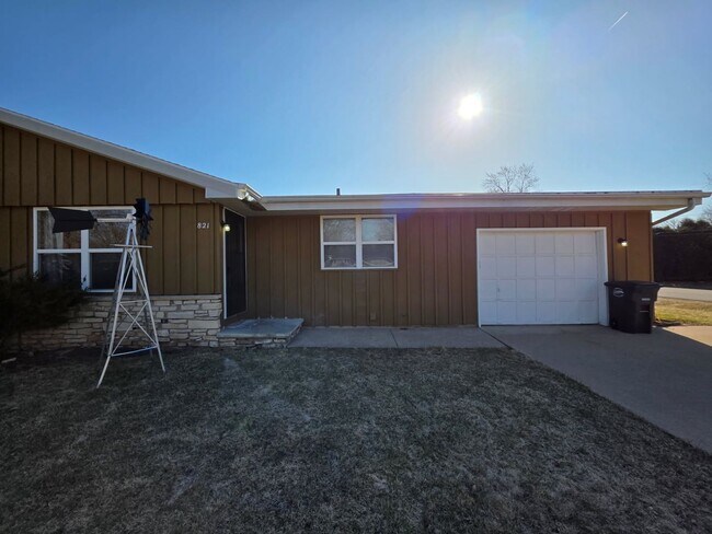 property at 821 Irish Rd