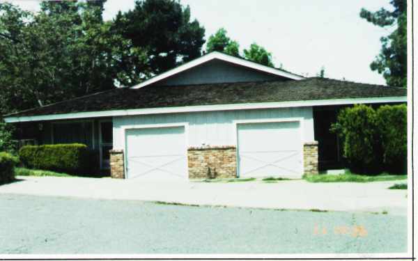 103-105 Gilbert Ct in Martinez, CA - Building Photo - Building Photo