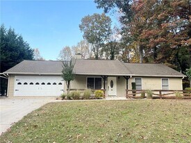 2956 Spring Lake Dr in Buford, GA - Building Photo