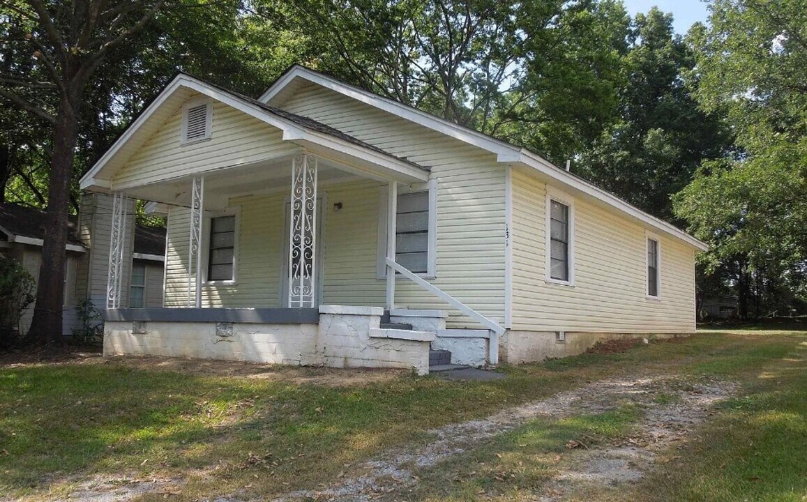 131 Elrie Blvd in Bessemer, AL - Building Photo