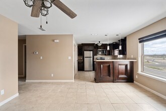 110 Colorado St in Del Rio, TX - Foto de edificio - Building Photo