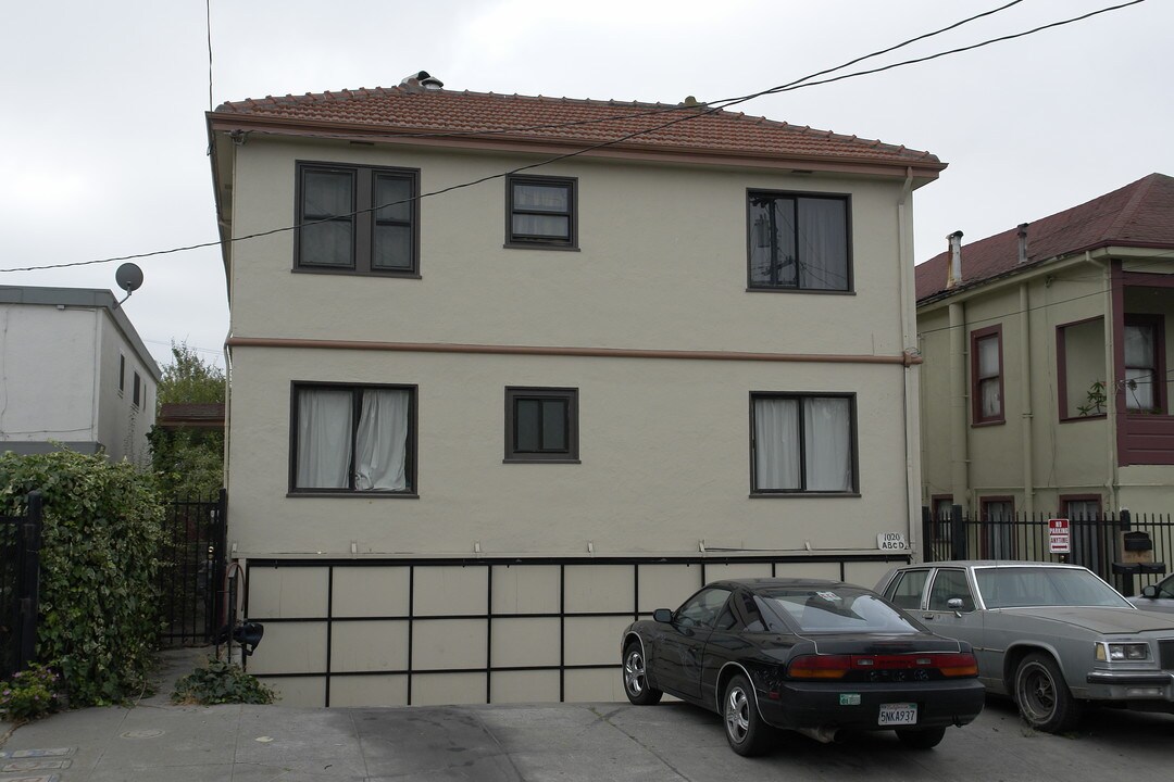 1016-1020 82nd Ave in Oakland, CA - Foto de edificio